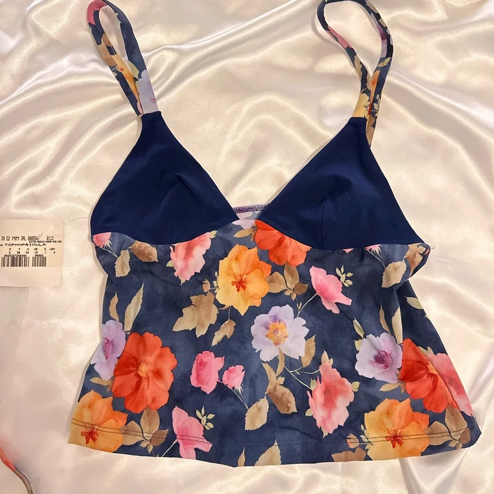 La Perla Malizia Floral Set with Navy and Multicolor Design